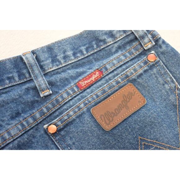 Wrangler 1031MWZPW Western Cowboy Cut Denim Blue Jeans Mens Size 42 x 32 - Picture 2 of 7